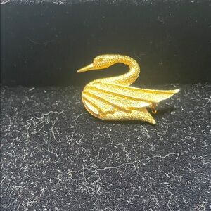 DFA  Dubarry Fifth Ave stamped Gold tone Swan Brooch Pin